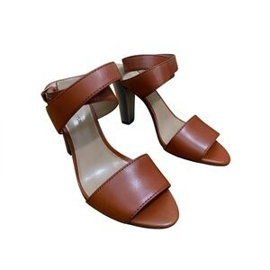 Banana Republic Tan Women's Heels